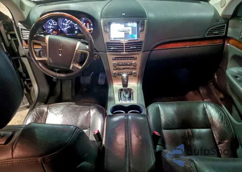 2011 Lincoln Mkt z USA, uszkodzony, nr VIN 2LMHJ5AT7BBJ54986